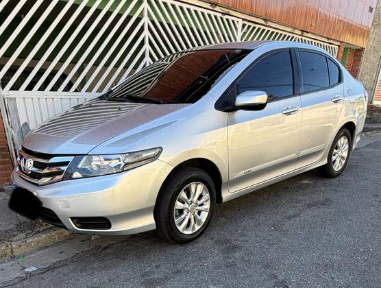 HONDA CITY 1.5 LX 16V FLEX 4P MANUAL HONDA CITY 1.5 LX 16V FLEX 4P MANUAL